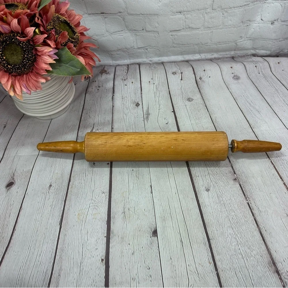 vintage Classic Wooden Rolling Pin for decor countryside cottage